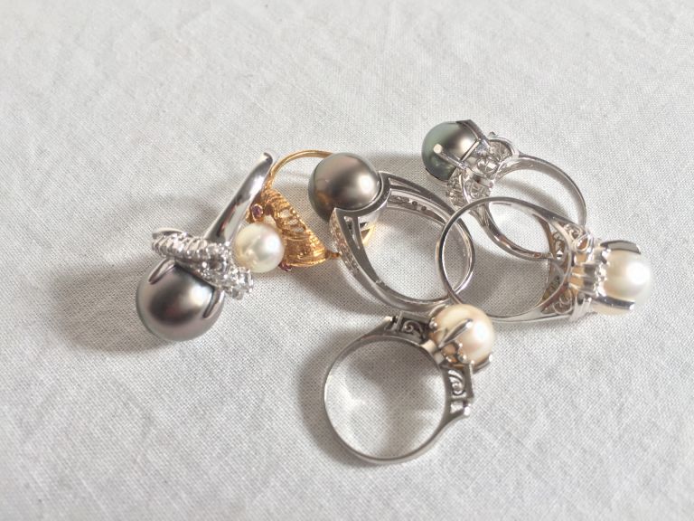 ジュエリー修理で未来へつなぐ大切なアクセサリーと宝石の輝きを守る知恵