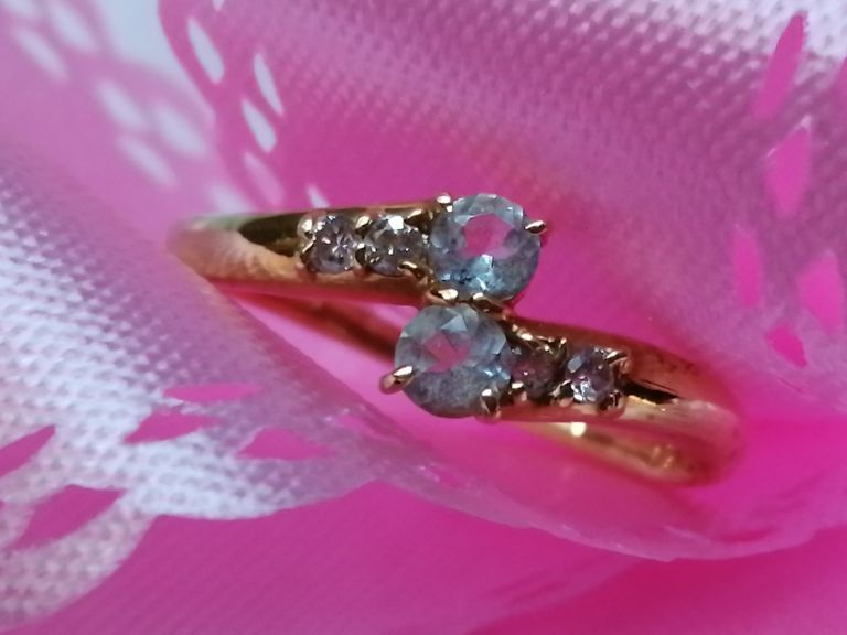 受け継がれる想いを形にするジュエリーリフォームで蘇る記憶と新たな輝き