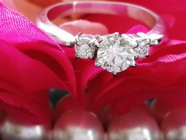 ジュエリーリフォームで甦る記憶と個性受け継がれる宝石に新たな物語を